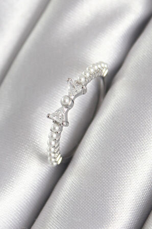 Dodes Dodes Pirinç Gümüş Renk Zirkon Taşlı Kurdele Model İnci Detay Kadın Yüzük TG27BYK3060