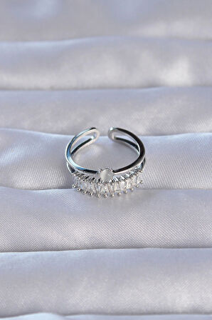 Dodes Dodes Pirinç Gümüş Renk Zirkon Taşlı Baget Su Yolu Model Ayarlanabilir Yüzük TG27BYK3228