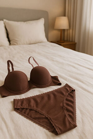 Desenli İthal Kaliteli Kumaş Dolgulu Destekli Sütyen Külot Takım