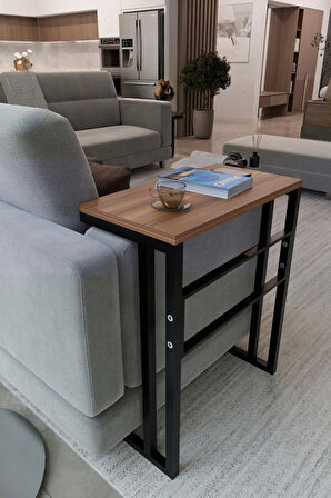 C Sehpa – Metal Ayaklı Yan Sehpa, Koltuk Kenarı Servis Sehpası, Laptop ve Kahve Masası (56x30x65 cm)