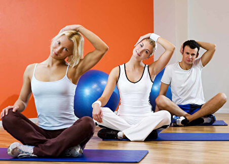 yoga-fitness salonu Duvar Kağıdı