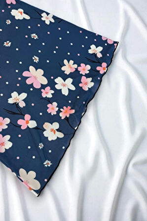 Çiçek Desenli Mavi Askılı Gecelik