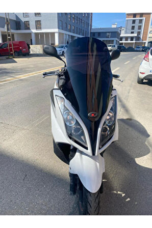 MOTOCAM Kymco Downtown Siperlik Ön Cam 2009-2017 Model 67cm Siyah Renkli 4mm