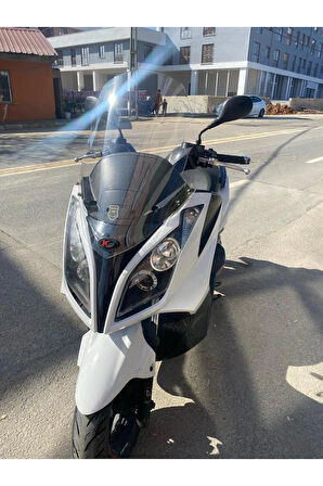 Kymco Downtown Siperlik Ön Cam 2010 2015 Model 67cm Şeffaf renk 4mm BOYLU