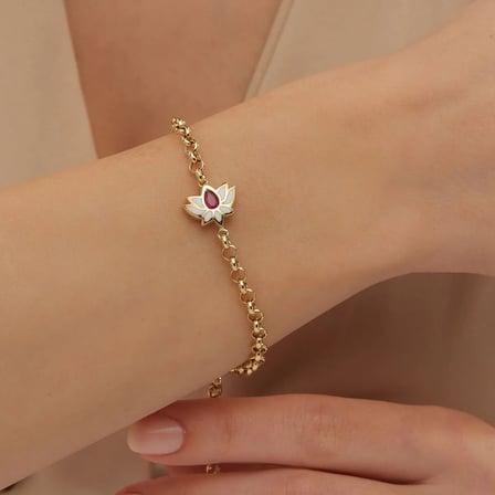 Lotus Çiçeği Figürlü Altın Bileklik