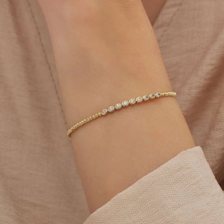 Oval Bezel Taşlı Altın Bileklik