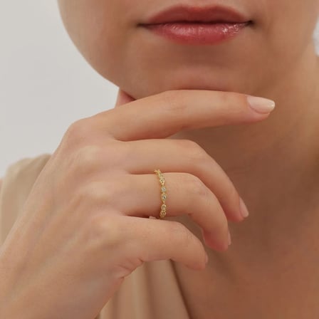 Damla Model Taşlı Altın Yüzük
