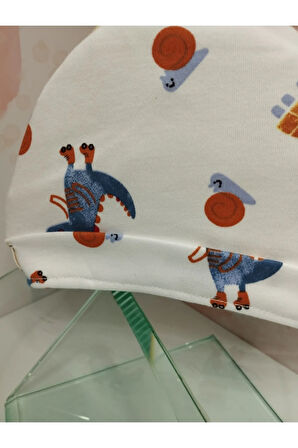 Hayvan Desenli Bebek Bere - Beyaz - Organik & El Yapımı