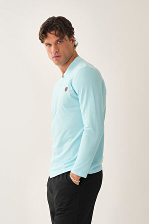 V Yaka Yırtmaç Detaylı Uzun Kollu T-Shirt