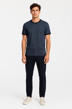 Yaka Detaylı T-shirt