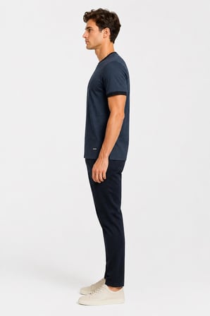 Yaka Detaylı T-shirt