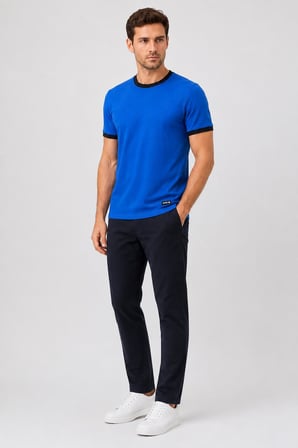 Yaka Detaylı T-shirt