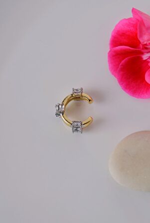 Baget Taşlı Gold Earcuff Sıkıştırmalı Kıkırdak Küpesi