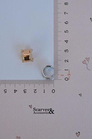 Zirkon Taş Yıldız Detaylı Earcuff Deliksiz Kıkırdak Küpesi Gümüş Renkli