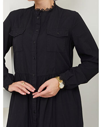 Dantelli Doğal Kumaşlı Boydan Düğmeli Kot Elbise Siyah