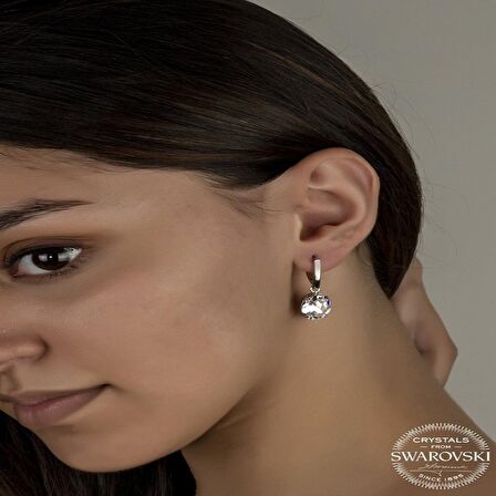 Ebuz Swarovski Crystal Taşlı Gümüş Beyaz Oval Sallantılı Kadın Küpe