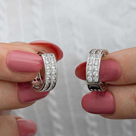 Ebuz Gümüş Sıra Taşlı Halka Kadın Küpe