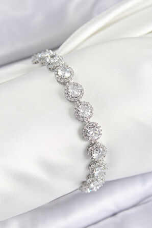 Pirinç Zirkon Taşlı Daire Baget Model Gümüş Renk VIP Seri Kadın Bileklik