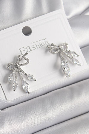 Pirinç Gümüş Renk Zirkon Taşlı Düğüm Model Damla Zirkon Taşlı Kadın Küpe - EBJ250113W30494