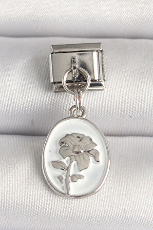 Gümüş Renk Çiçek İşlemeli Beyaz Portre Model Nomination Charm - EBJ250501W32847