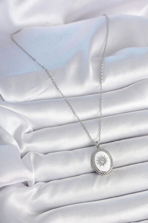 Gümüş Renk Beyaz Mineli Güneş İşlemeli Nazar Boncuk Detay Madalyon Model Kadın Kolye - EBJ250501W33592