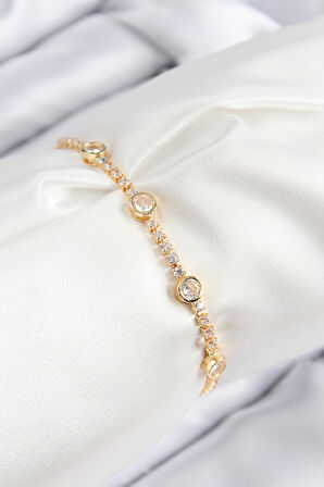 Pirinç Zirkon Taşlı Daire Model Gold Renk Asansörlü Kadın Bileklik - EBJ250816W37452