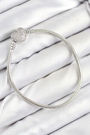 Pirinç Charm Zirkon Taşlı Kalp Model Gümüş Renk Kadın Bileklik - EBJ250902W37608