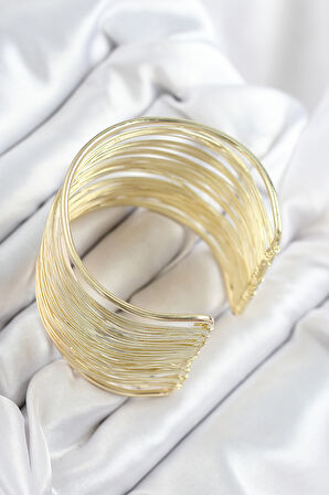 Pirinç Tel Sarma Model Gold Renk Kadın Bileklilk - EBJ250902W37755