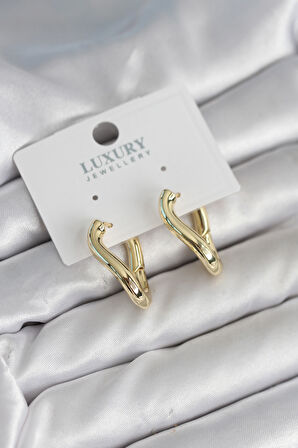 Gold Renk Eğik Halka Model Pirinç Kadın Küpe - EBJ251010W38138