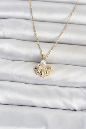 Zincir Gold Renk Deniz Kabuğu Model Kadın Kolye - EBJ260612W43953
