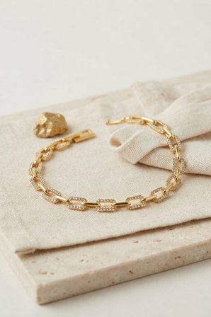 Gold Renk Pirinç Sıralı Kare Model Zirkon Taşlı Bileklik - EBJ260808W46125