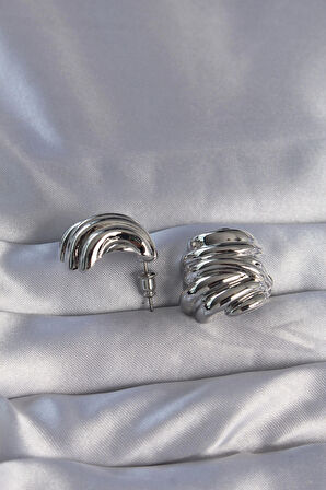 Pirinç Gümüş Renk Tırtıklı Bombe Model Küpe - EBJ270706W25249