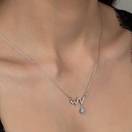 Ebuz Swarovski Taşlı Gümüş Ritim Bayan Kolye