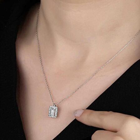 Ebuz Swarovski Taşlı Gümüş Baget Bayan Kolye