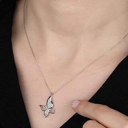 Ebuz Swarovski Taşlı Gümüş Kelebek Bayan Kolye
