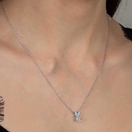 Ebuz Swarovski Taşlı Gümüş Tektaş Kadın Kolye