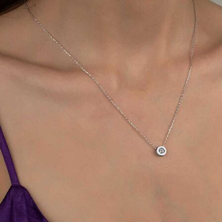 Ebuz Swarovski Taşlı Gümüş  Tektaş Bayan Kolye