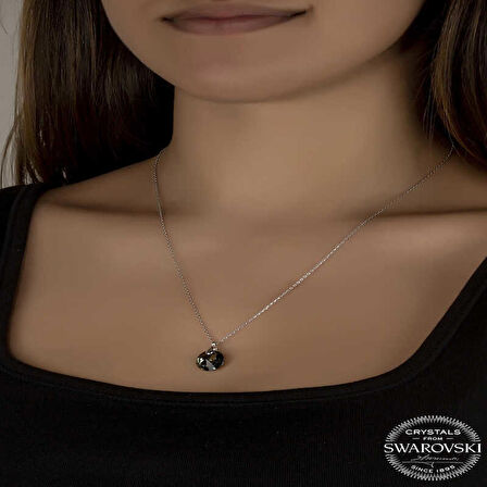 Ebuz Swarovski Crystal İris Yeşil Taşlı Gümüş Kadın Kolye