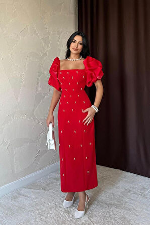 Ebedi Kırmızı İşlemeli Kolu Garnili Elbise