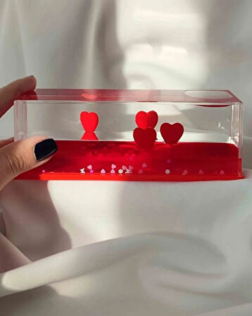 Sıvı Kalp Aşk Tasarımlı Sallanan Dekoratif Masa Üstü Süs – Hediyelik Romantik Lovers Blok