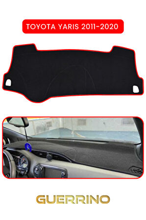 TOYOTA Yaris (2011-2020) TORPİDO KORUMA HALISI KIRMIZI KENAR