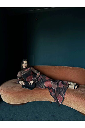 Uzun Tül Baskılı Elbise