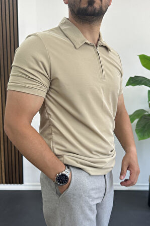 Erkek Yakası ve Kolu Nakış Detaylı Polo Yaka Fermuarlı Tişört Vizon Edw392