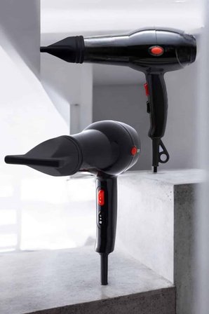 Soğuk ve Sıcak Üfleme Özellikli AC Motorlu Saç Kurutma Makinesi