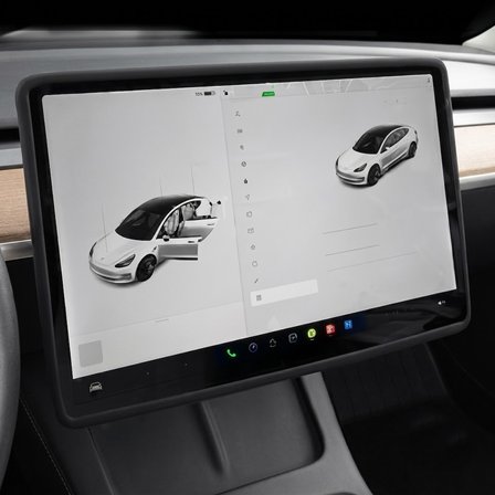 Tesla Model Y Standart ve Juniper Uyumlu Multimedya Ön Ekran Kenar Koruyucu Silikon Çerçeve Trim 1 Adet Siyah