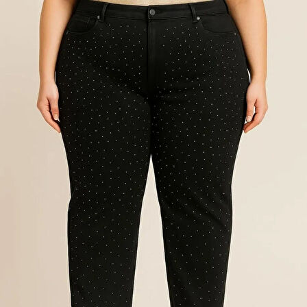 EXTRA BÜYÜK BEDEN KADIN JEANS- GENİŞ PAÇA LİKRALI ESNEK SERPME TAŞLI KOT PANTOLON