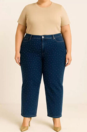 EXTRA BÜYÜK BEDEN KADIN JEANS- GENİŞ PAÇA LİKRALI ESNEK SERPME TAŞLI KOT PANTOLON