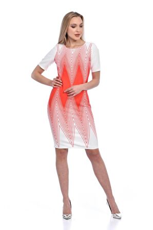 Kısa Kol Yuvarlak Yaka Kırmızı Piramit Desen Beyaz Kadın Elbise