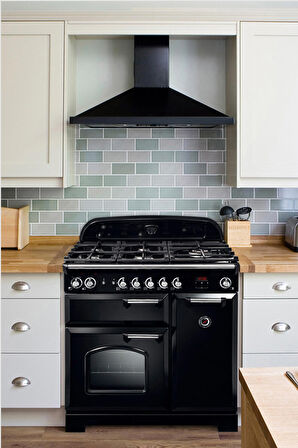 Parlak Siyah Yapışkanlı Kaplama Folyosu 122 CM X 6 MT