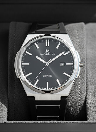 Momentus Siyah Silikon Kordon Erkek Kol Saati EM390S-04BS